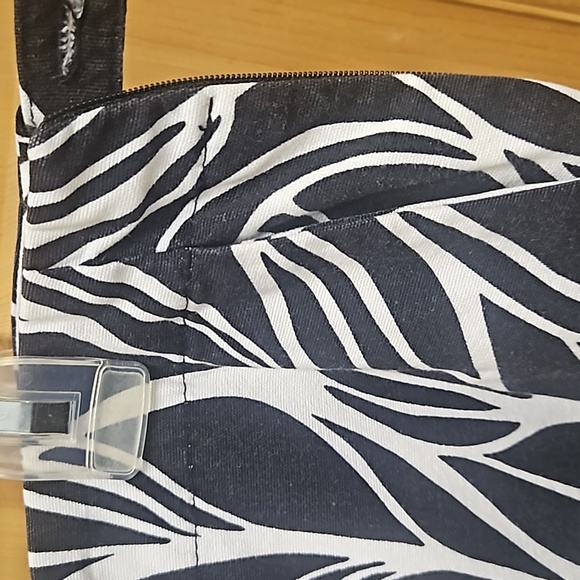 Talbots Cropped Ankle Pants - Picture 3 of 4